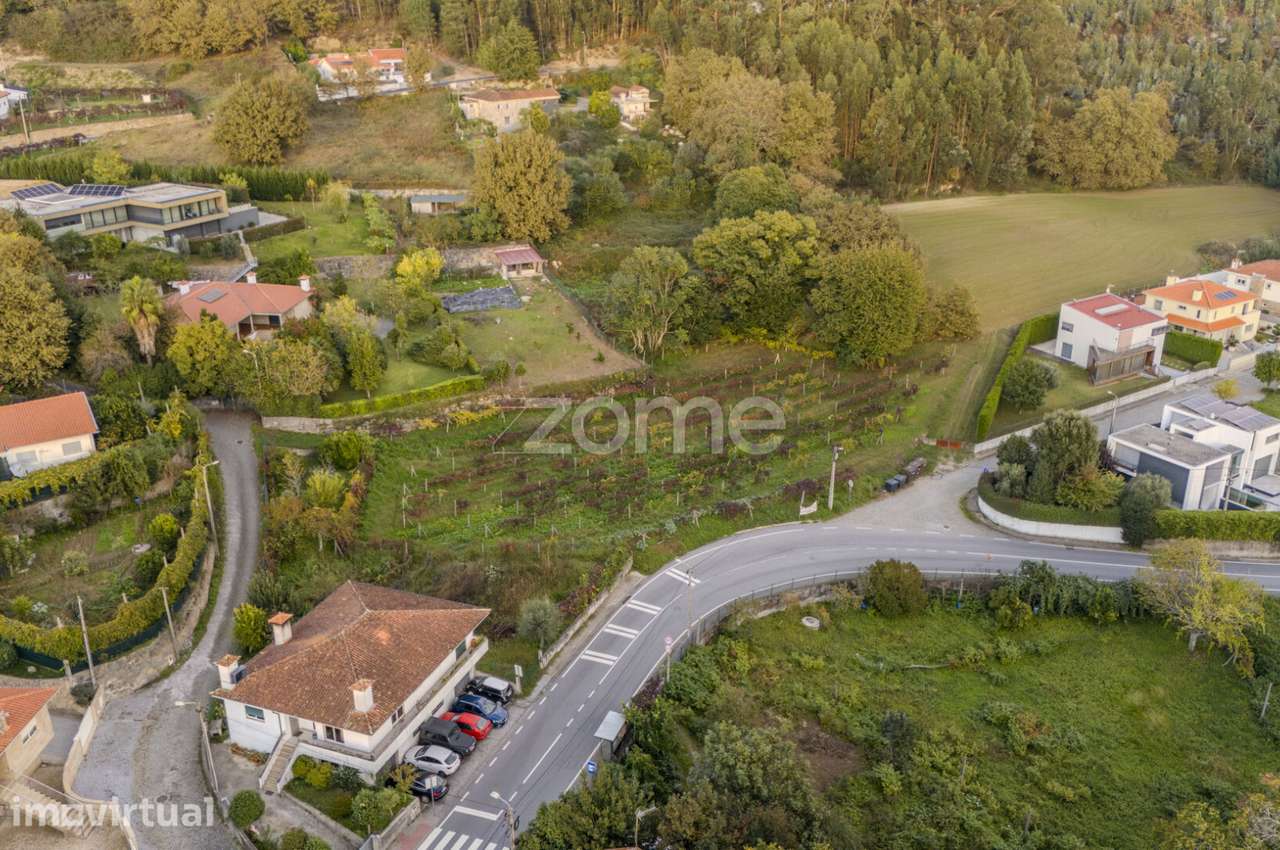 Terreno com 2750m2 em Figueiredo - Guimarães - Grande imagem: 4/16