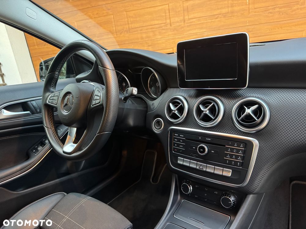 Mercedes-Benz Klasa A 200 7G-DCT - 15