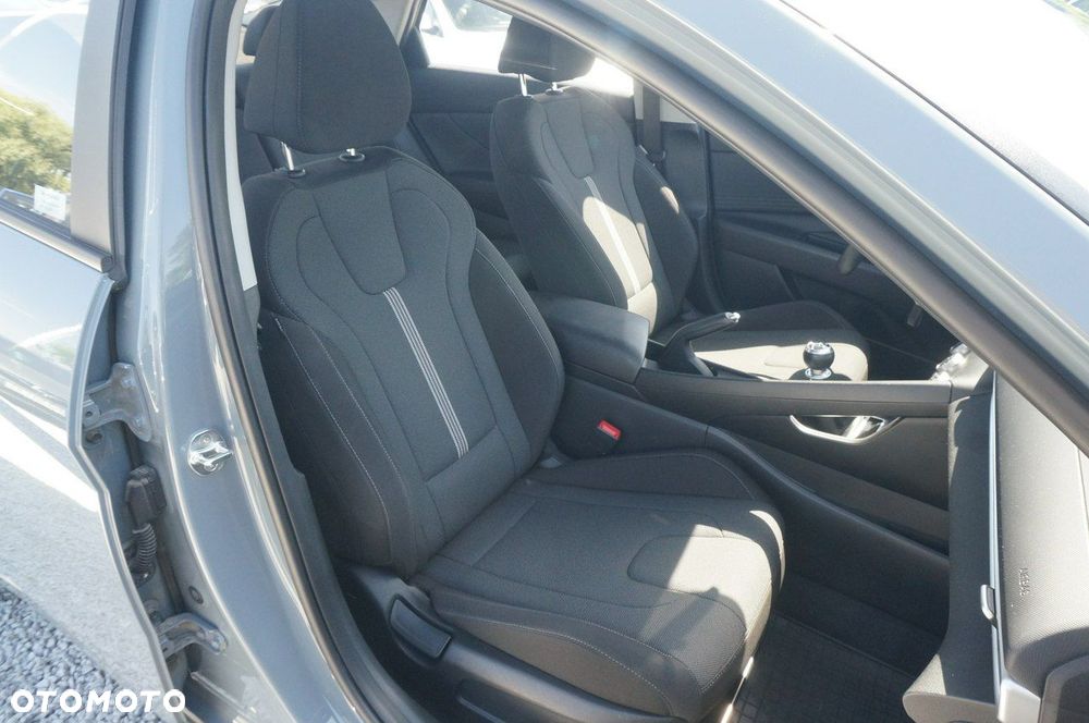 Hyundai Elantra 1.6 Modern - 27