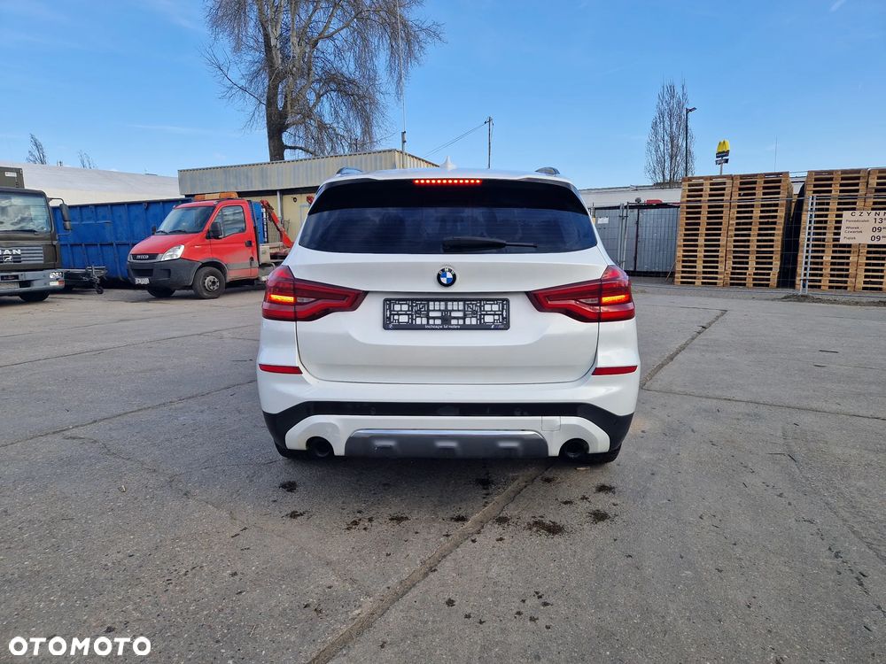 BMW X3 xDrive20d Luxury Line sport - 4