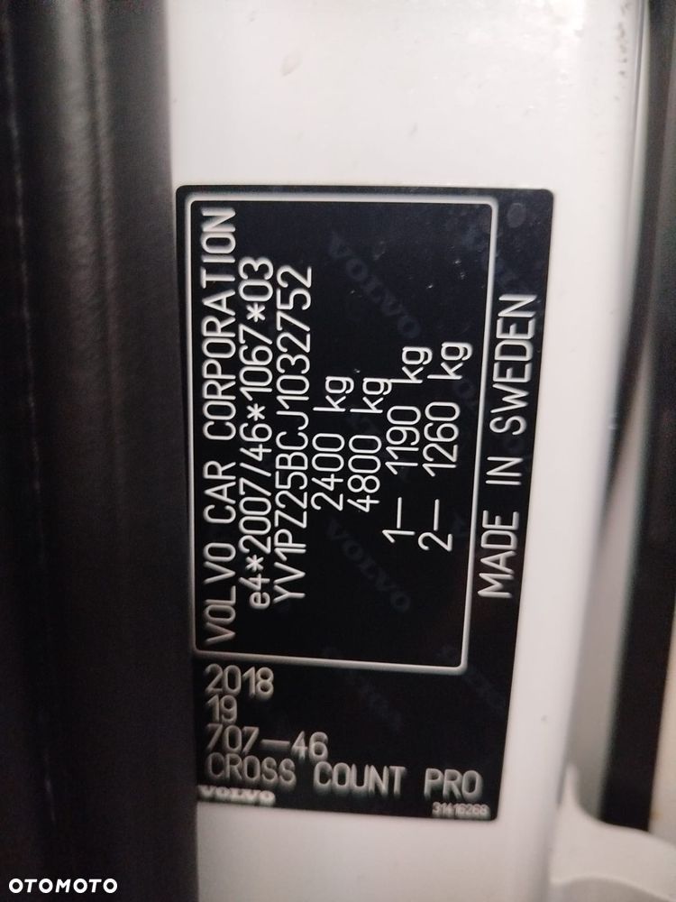 Volvo V90 Cross Country T5 AWD Ocean Race - 6