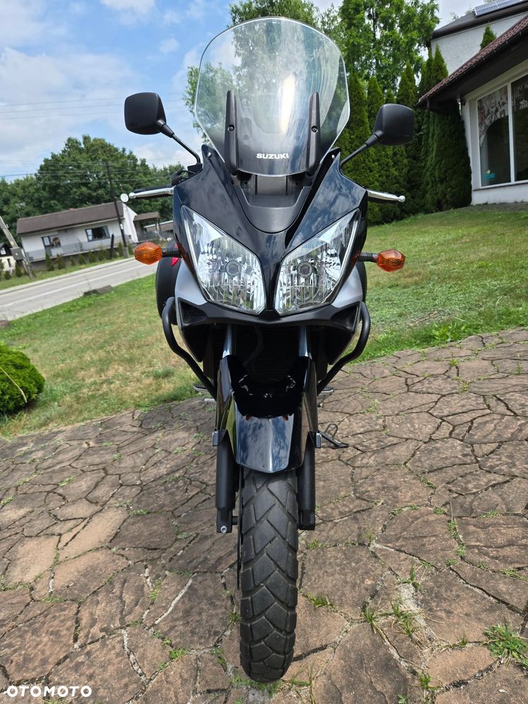 Suzuki V-STROM - 12