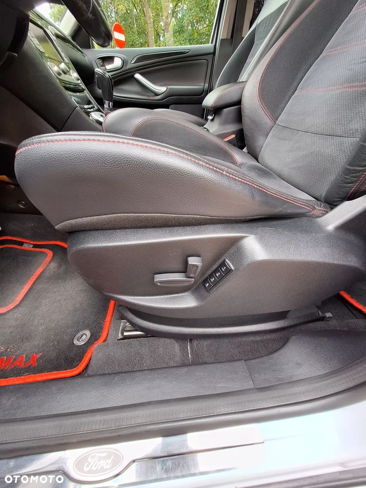 Ford S-Max 2.0 EcoBoost Titanium - 19