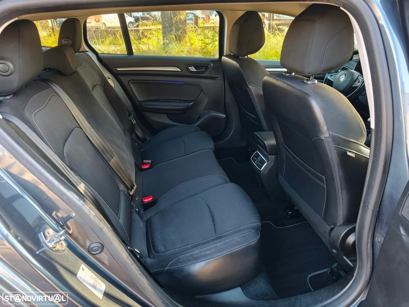 Renault Mégane Sport Tourer 1.5 dCi Limited - 9