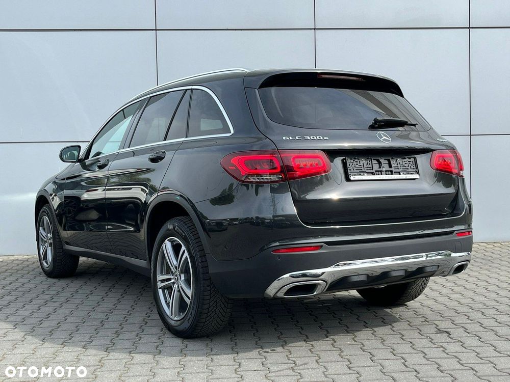 Mercedes-Benz GLC 300 e 4-Matic - 10