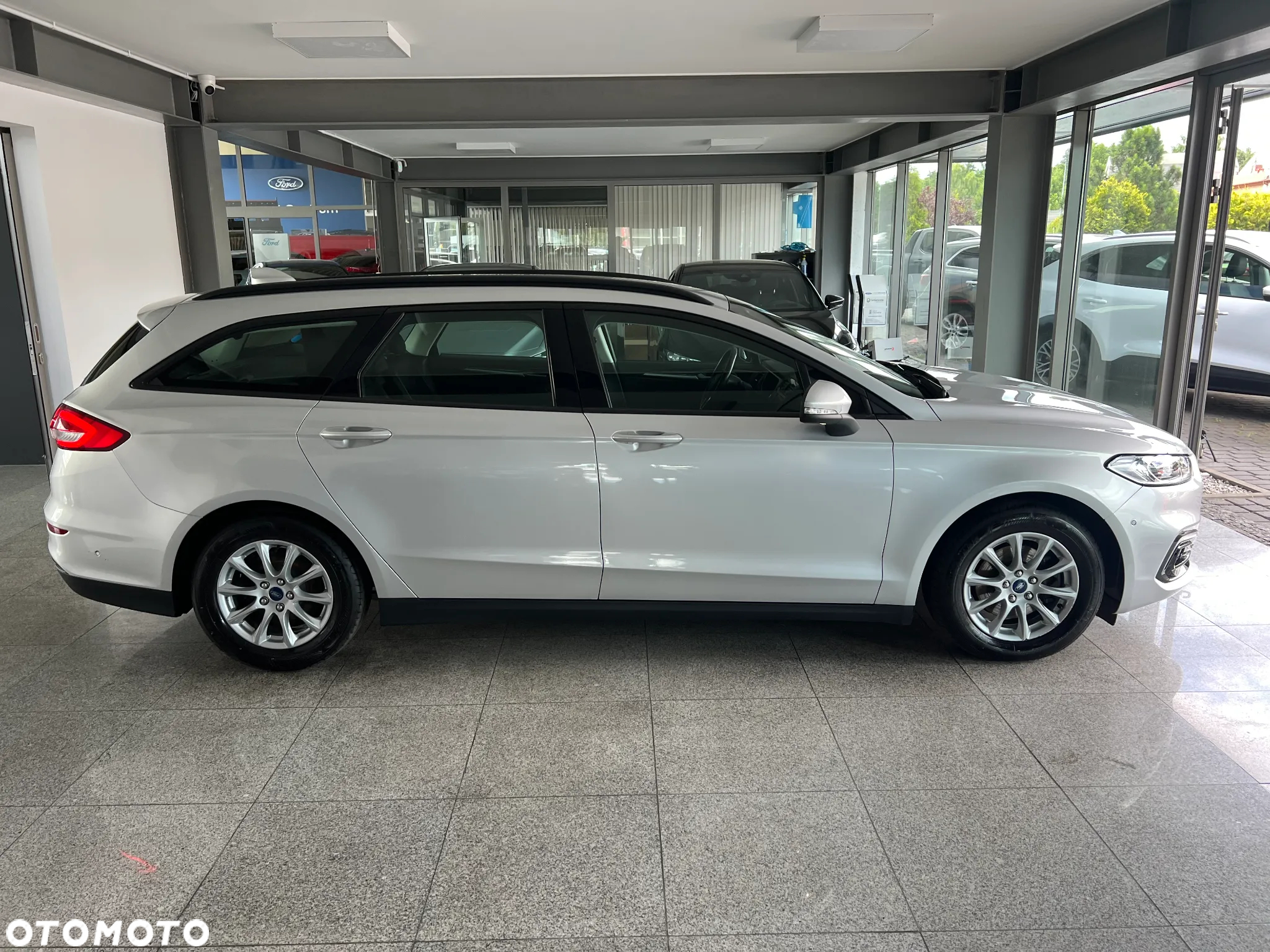 Ford Mondeo 2.0 EcoBlue Titanium - 16