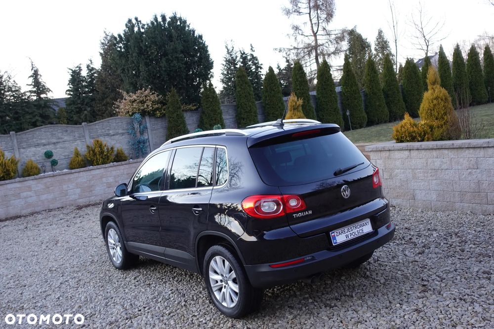 Volkswagen Tiguan - 4