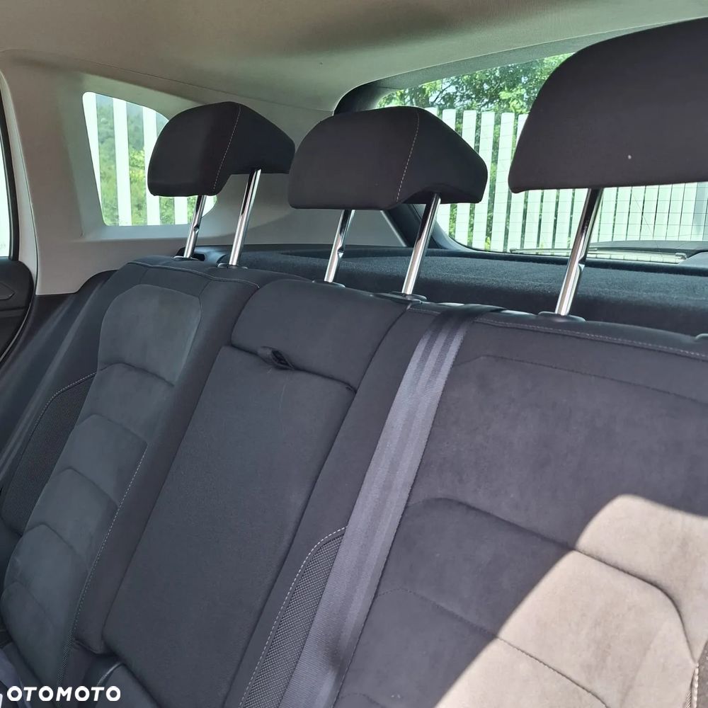 Volkswagen Tiguan - 10