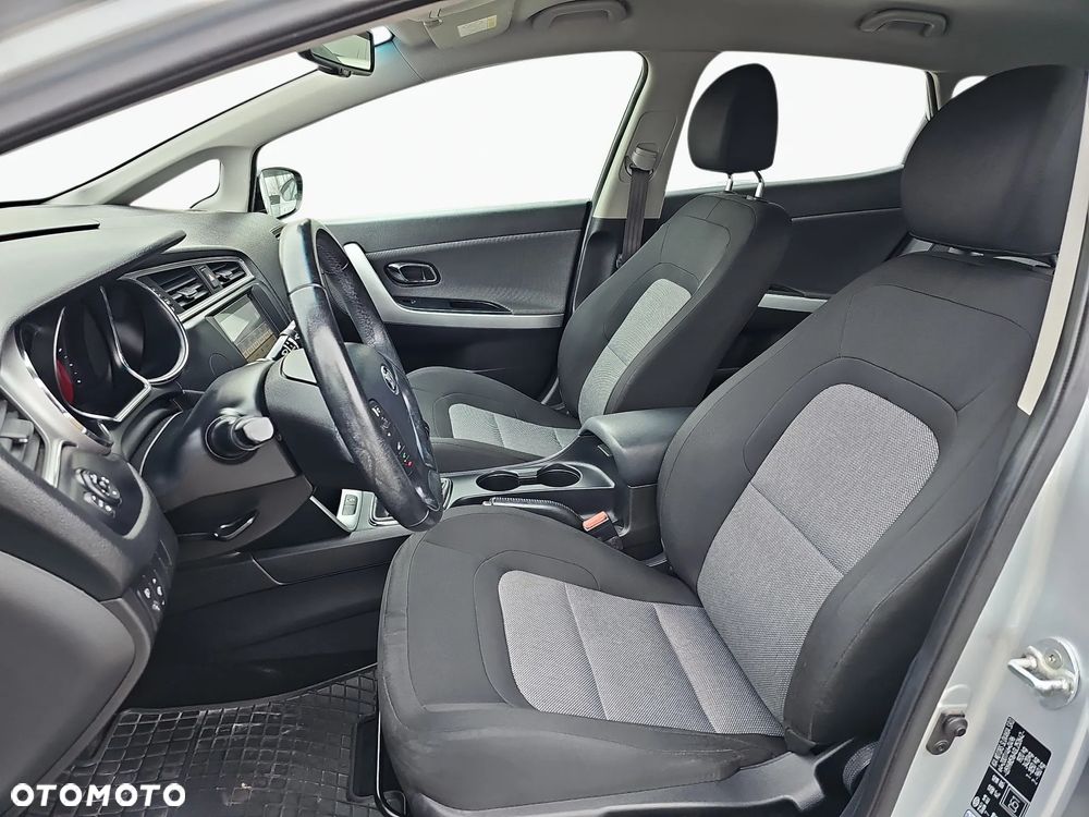 Kia Ceed 1.6 CRDi L - 10