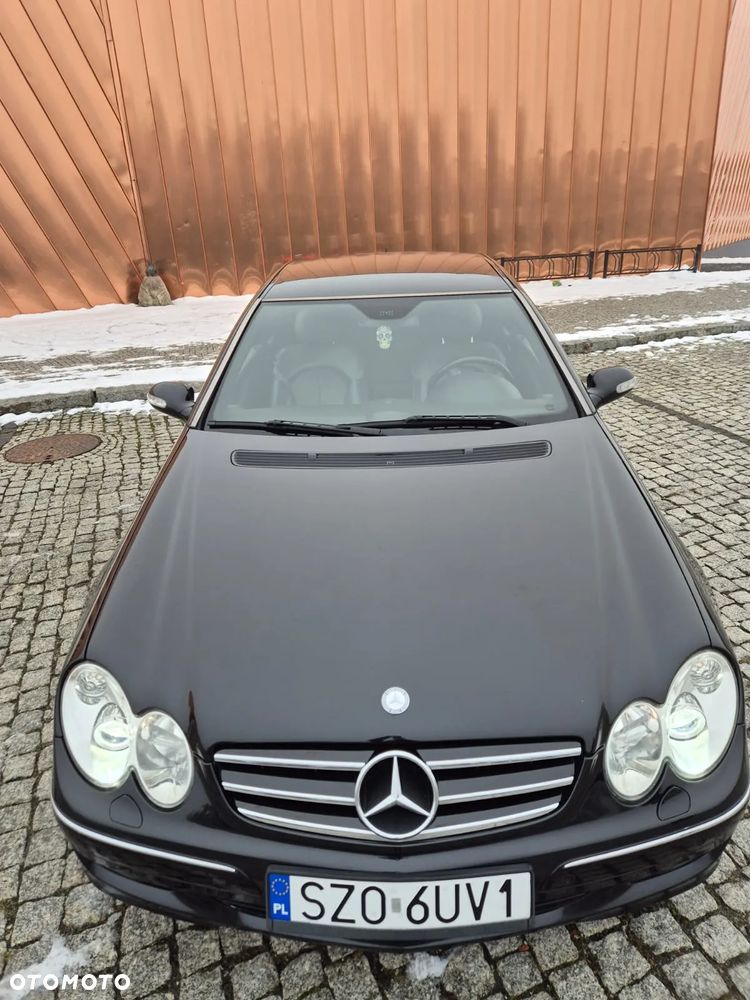 Mercedes-Benz CLK - 21