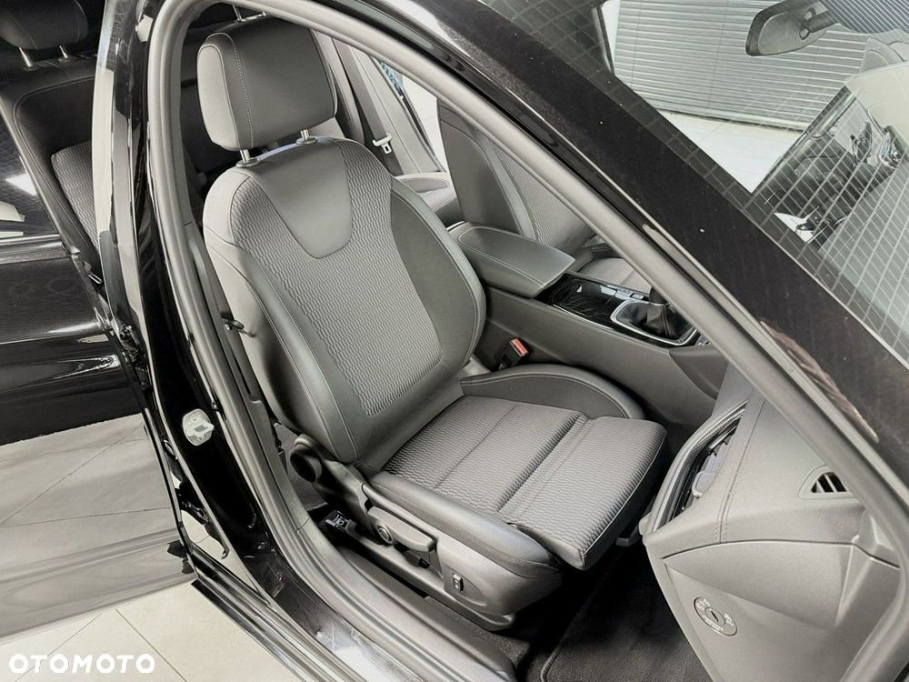 Opel Insignia - 28