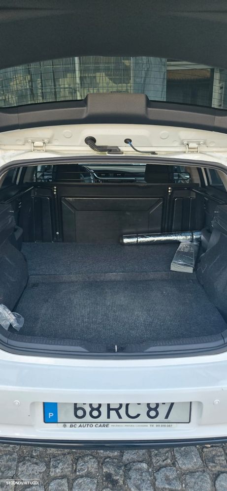 Toyota AURIS BIZZ 1.4 D4D - 9