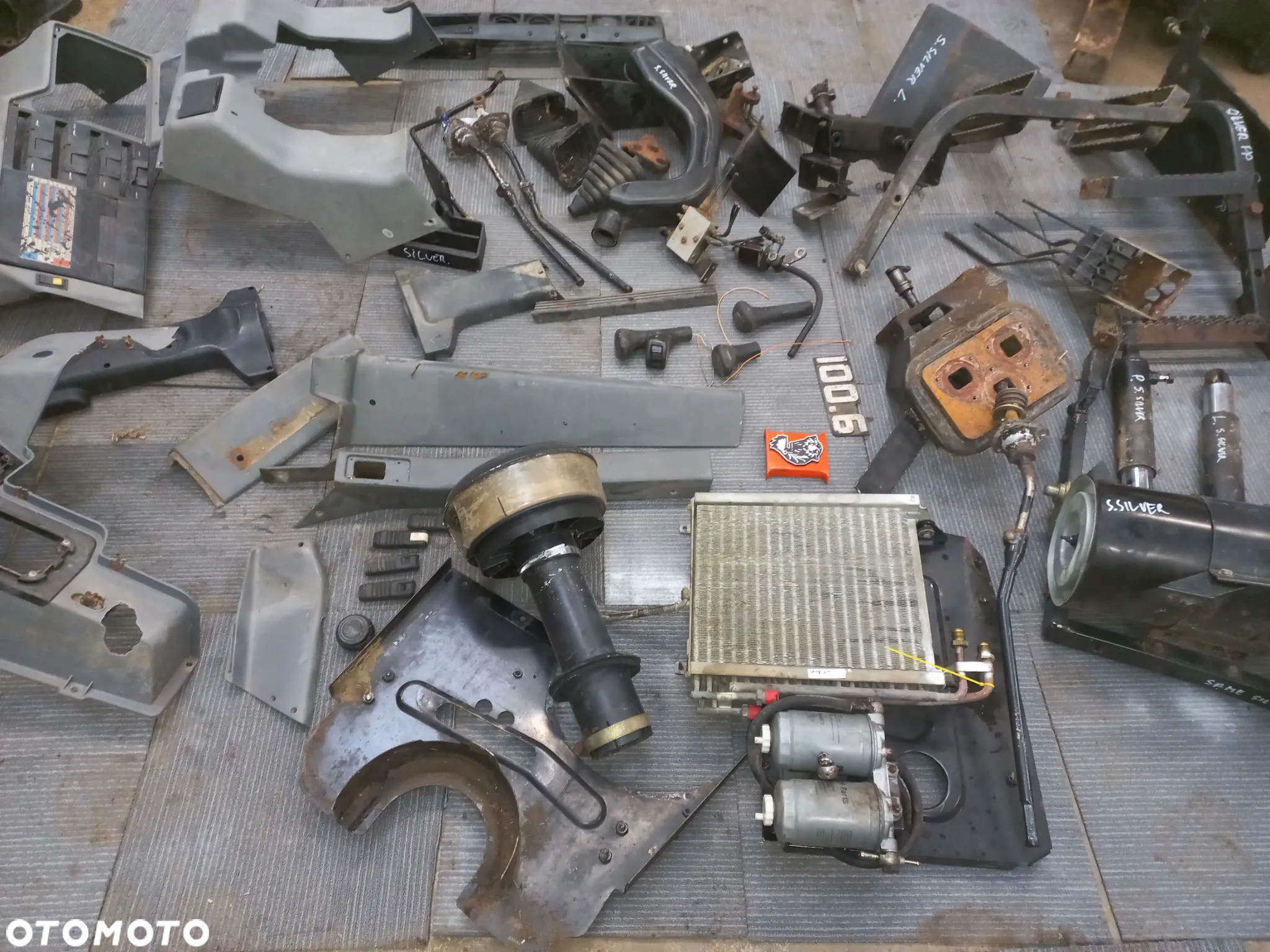 Same Silver,explorer,laser, kabina,podsufitka,słupek,plastik,obudowa,wykładzina,uchwyt,panel,sterownik,gałka,lewarek,dach,zawias,mocowanie,błotnik,lampa,kostka,ehr,sterownik,0.007.6744.3/50 - 3