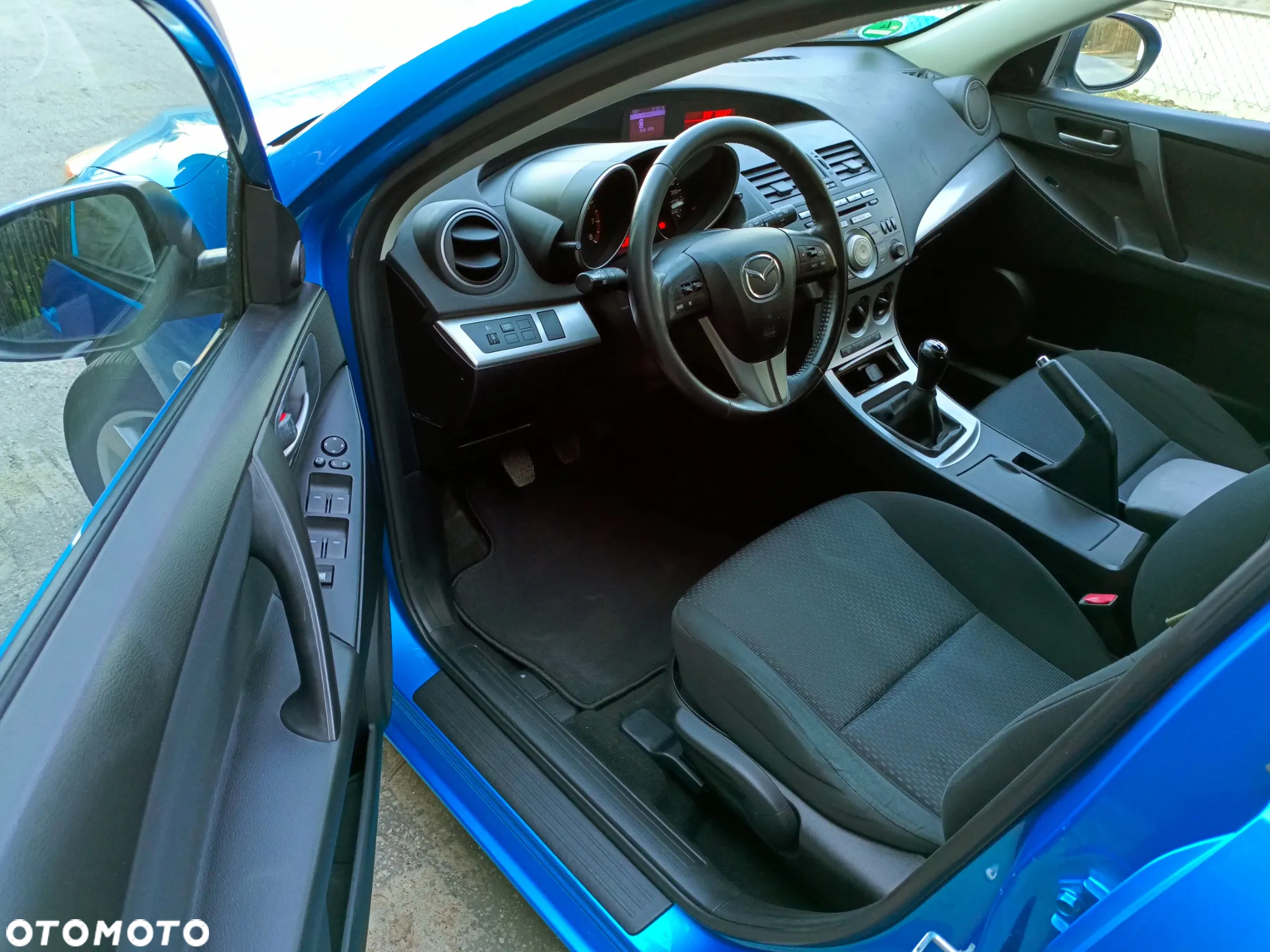 Mazda 3 - 9