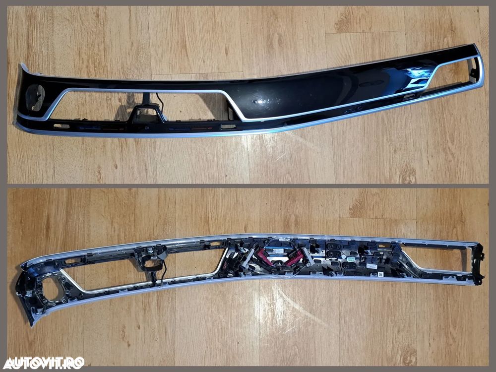 Ornament trim decorativ plansa bord pianolack negru lucios cu benzi chrome si lumini ambientale original bmw G11+LCI G12+LCI - 1