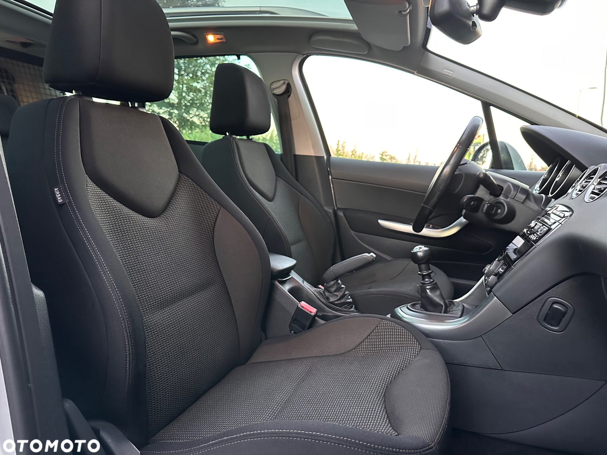 Peugeot 308 SW e-HDi FAP 115 Stop&Start Business Line Niveau 2 - 6