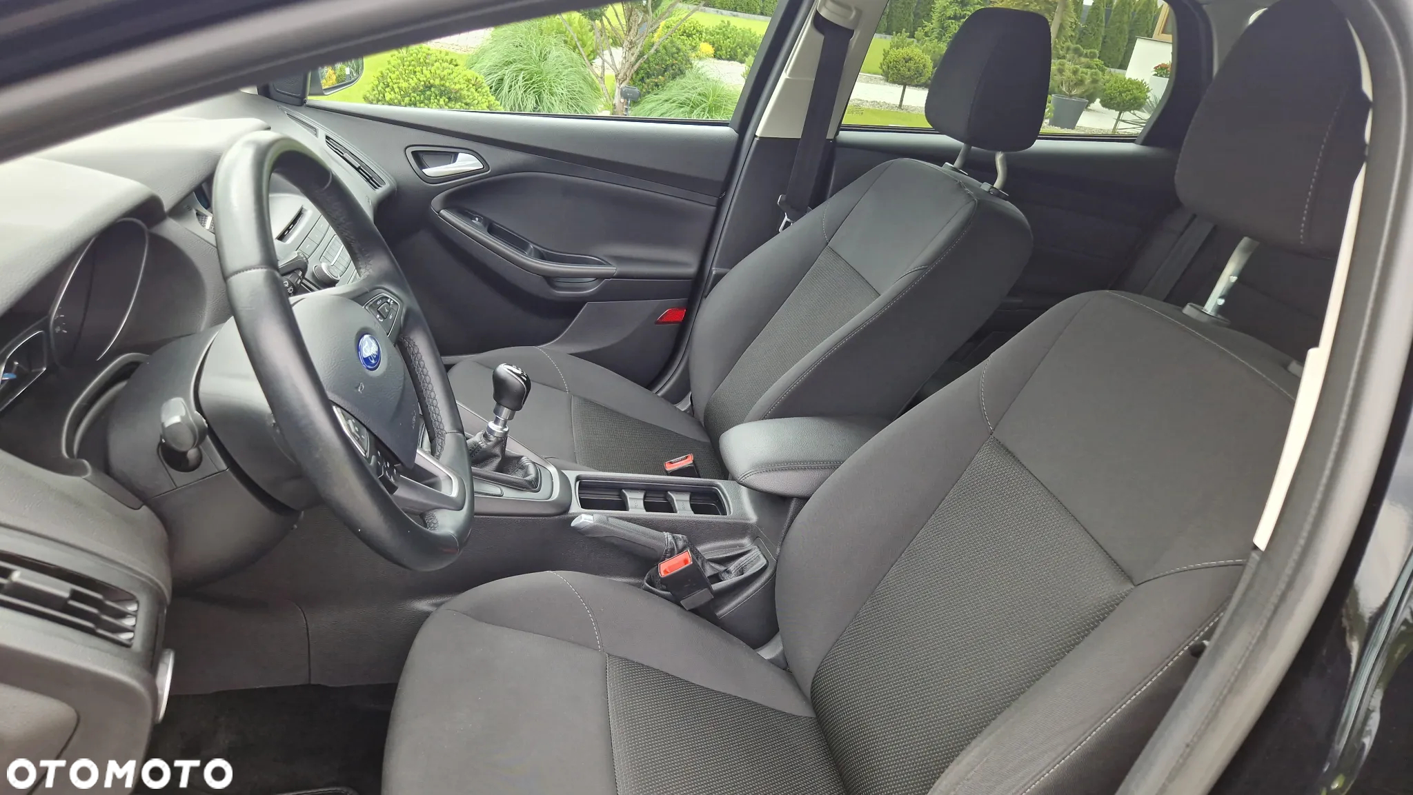 Ford Focus Turnier 1.0 EcoBoost Start-Stopp-System TITANIUM - 18
