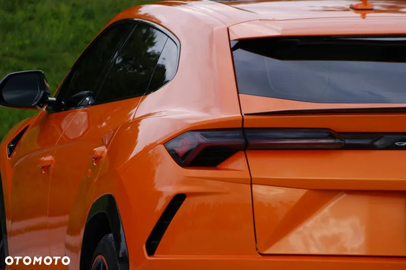 Lamborghini Urus Standard - 13