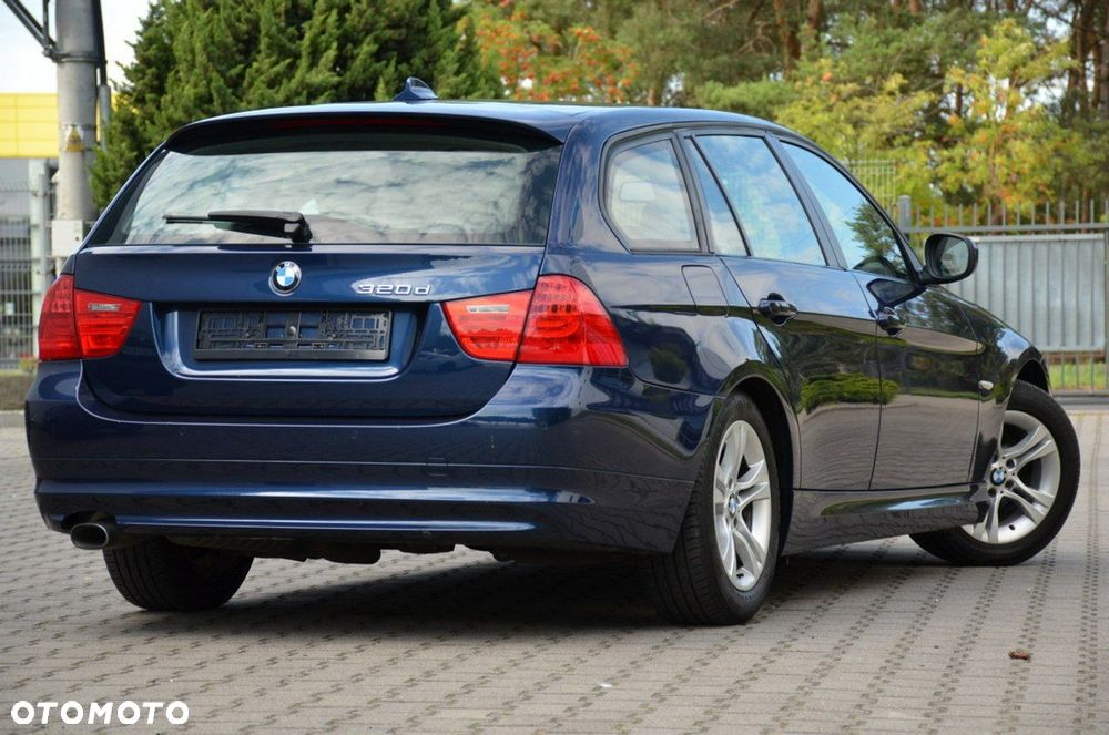 BMW Seria 3 - 17