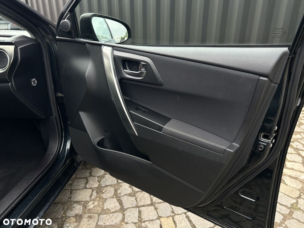 Toyota Auris - 21