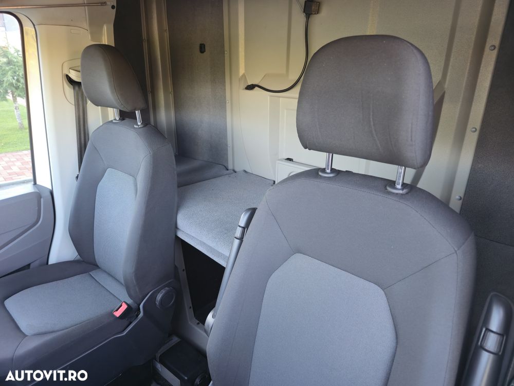 Volkswagen Crafter - 13