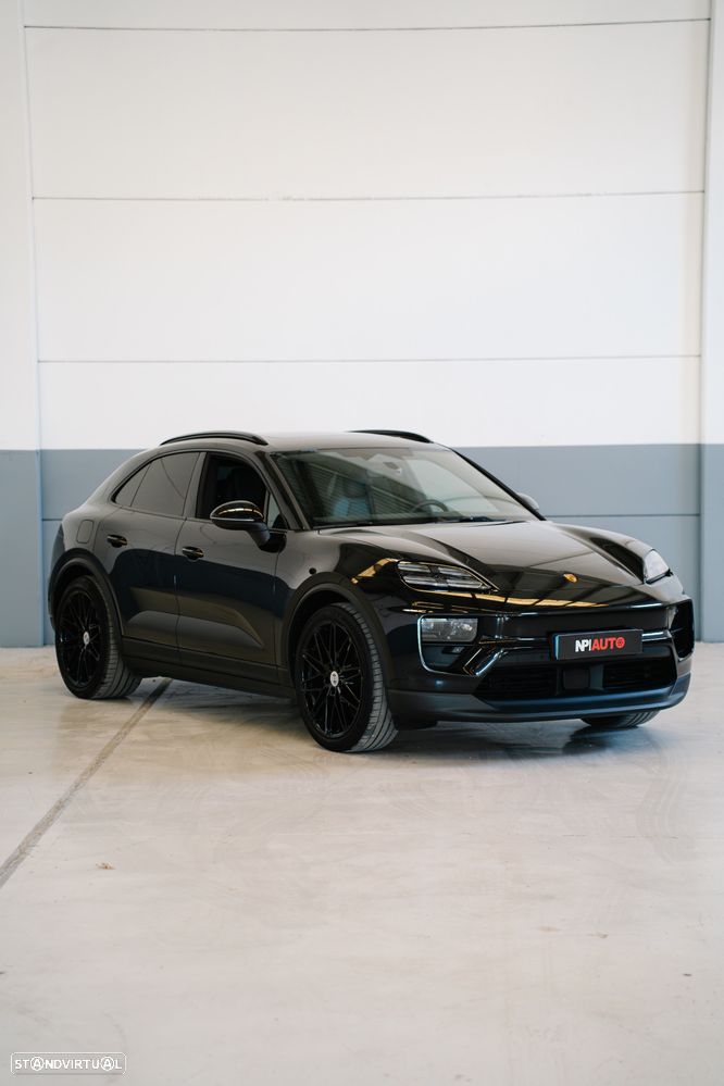 Porsche Macan Electric - 3