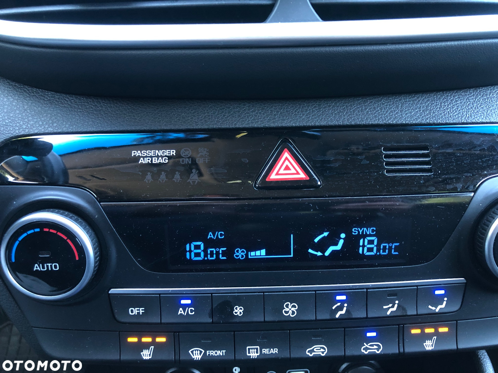 Hyundai Tucson blue 1.6 CRDi 2WD DCT Premium - 13