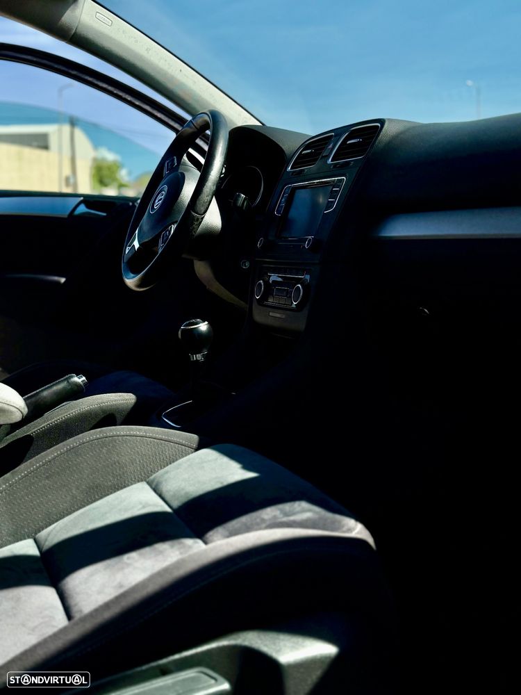 VW Golf 1.6 TDi Highline - 7