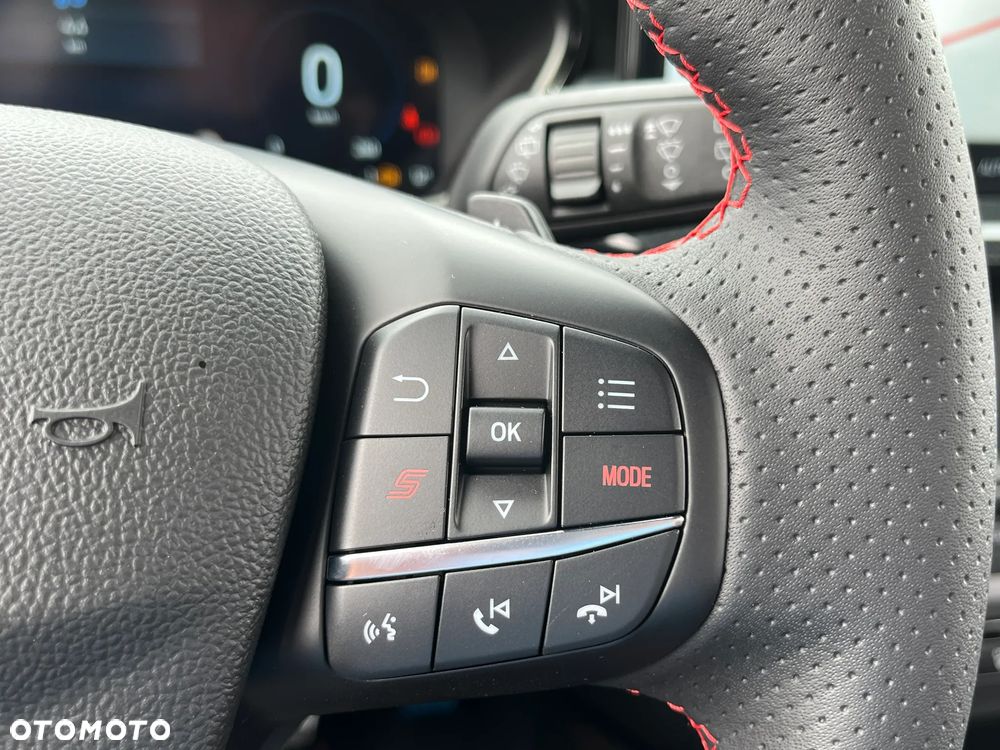 Ford Focus 2.3 EcoBoost ST X - 21