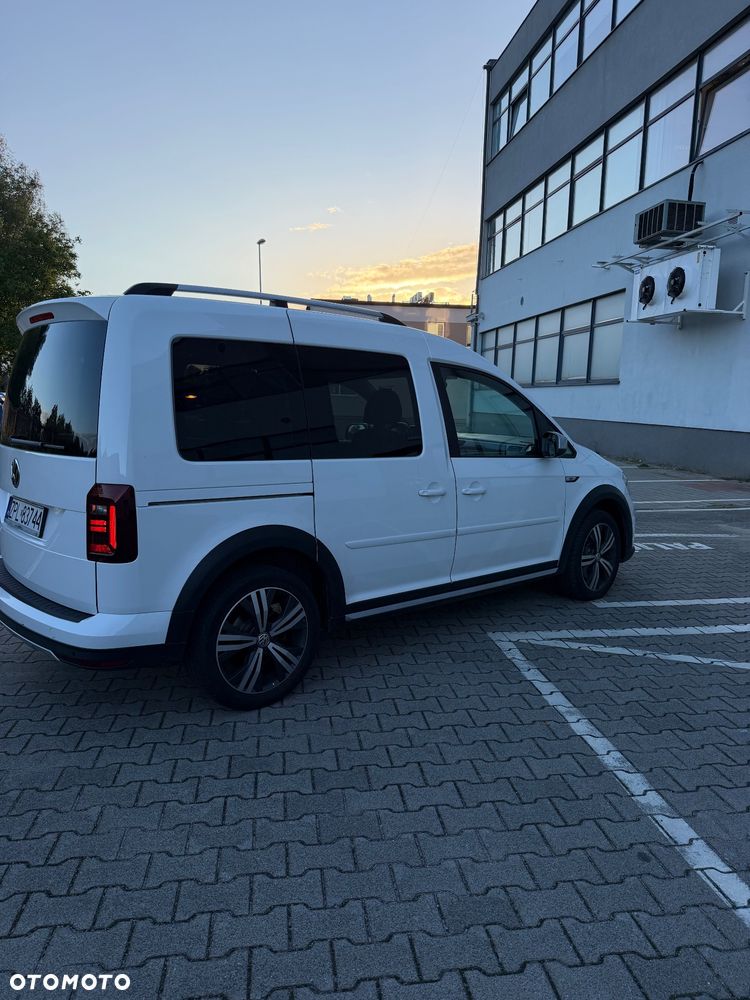 Volkswagen Caddy 2.0 TDI Alltrack DSG - 5
