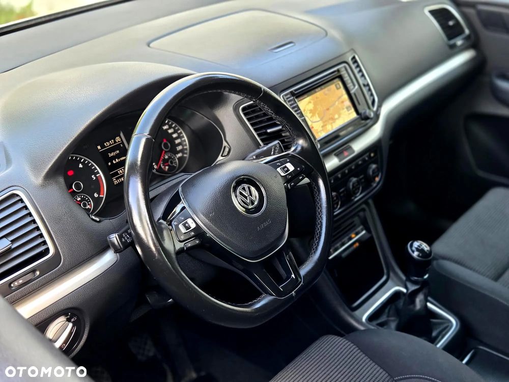 Volkswagen Sharan - 30