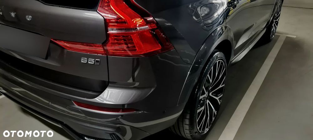 Volvo XC 60 B5 B AWD R-Design - 29