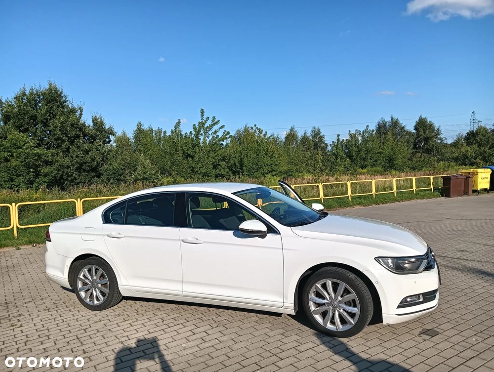 Volkswagen Passat 1.6 TDI BMT Comfortline - 1
