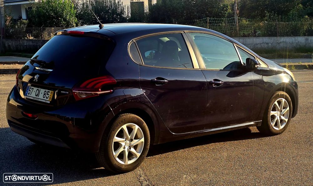 Peugeot 208 1.6 BlueHDi Style - 5