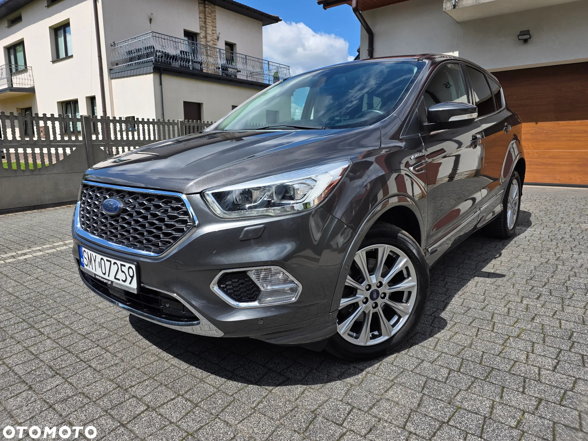 Ford Kuga 1.5 EcoBoost 4x4 Vignale - 2