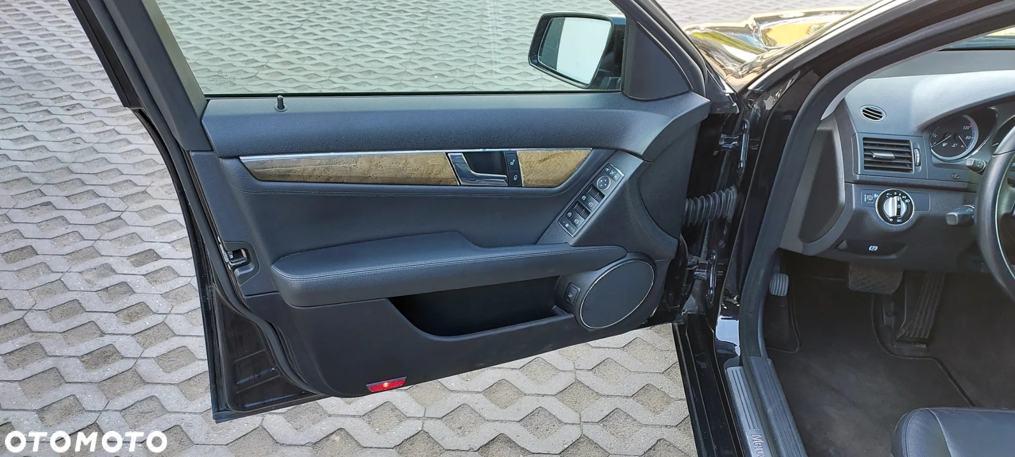 Mercedes-Benz Klasa C - 33