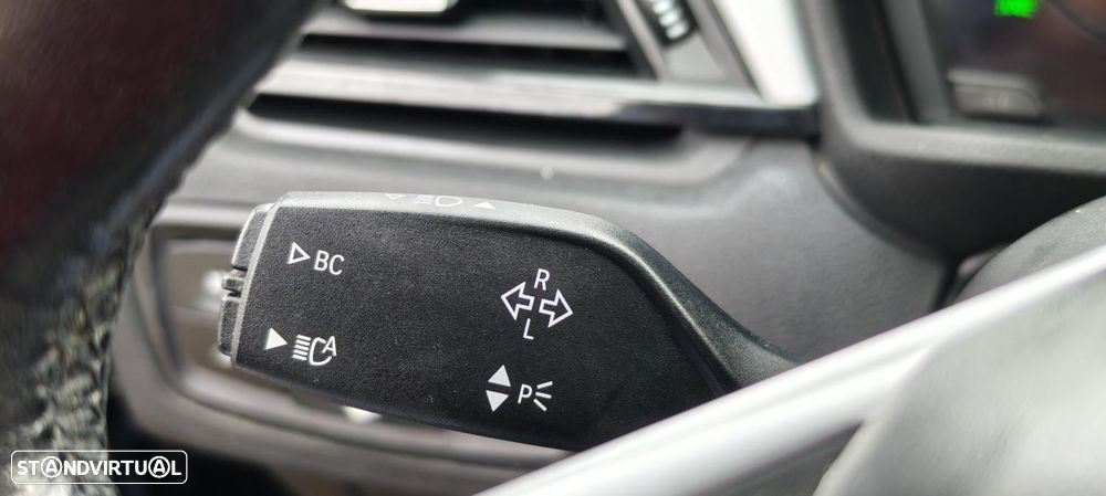 BMW X1 18 d sDrive Auto - 26