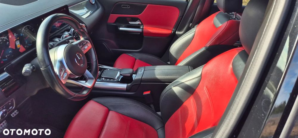 Mercedes-Benz GLA 200 - 11