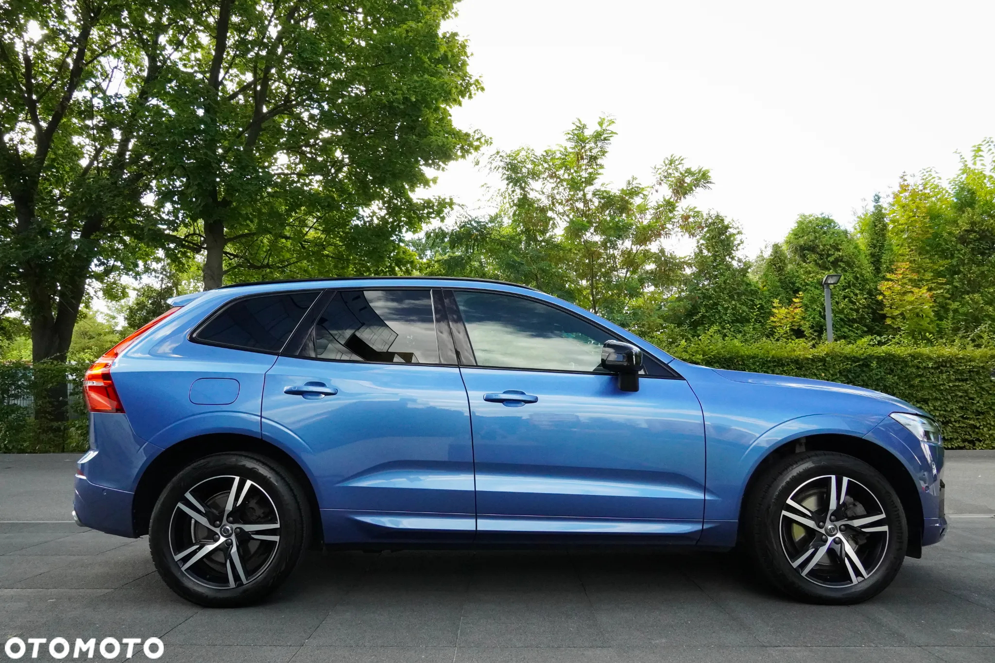 Volvo XC 60 D5 AWD R-Design - 11