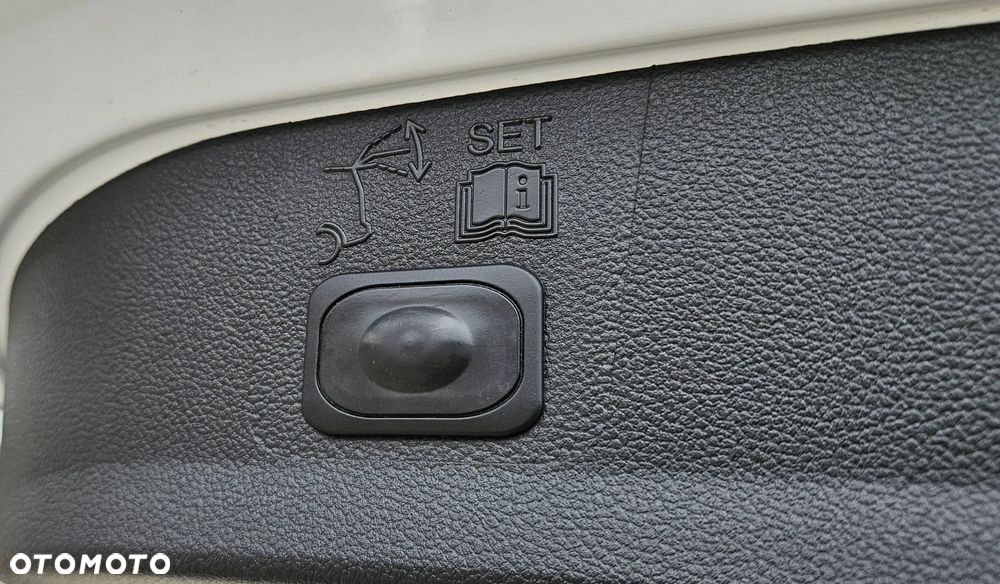 Ford Kuga 2.0 TDCi Titanium S - 16