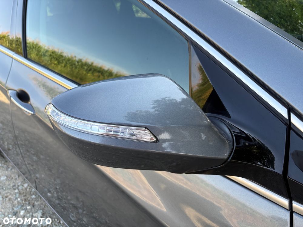 Hyundai i40 Kombi 2.0 Premium - 12