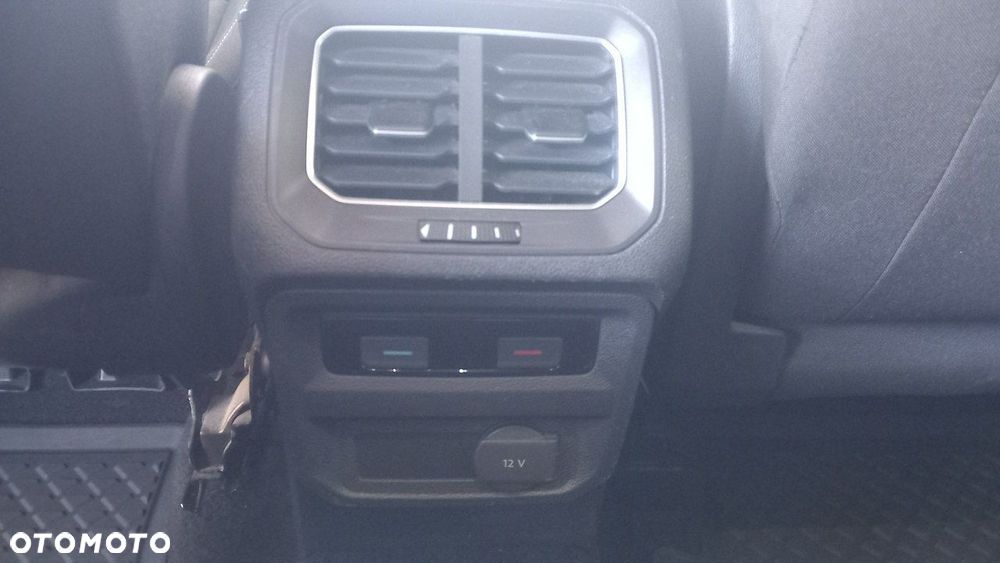 Volkswagen Tiguan - 19
