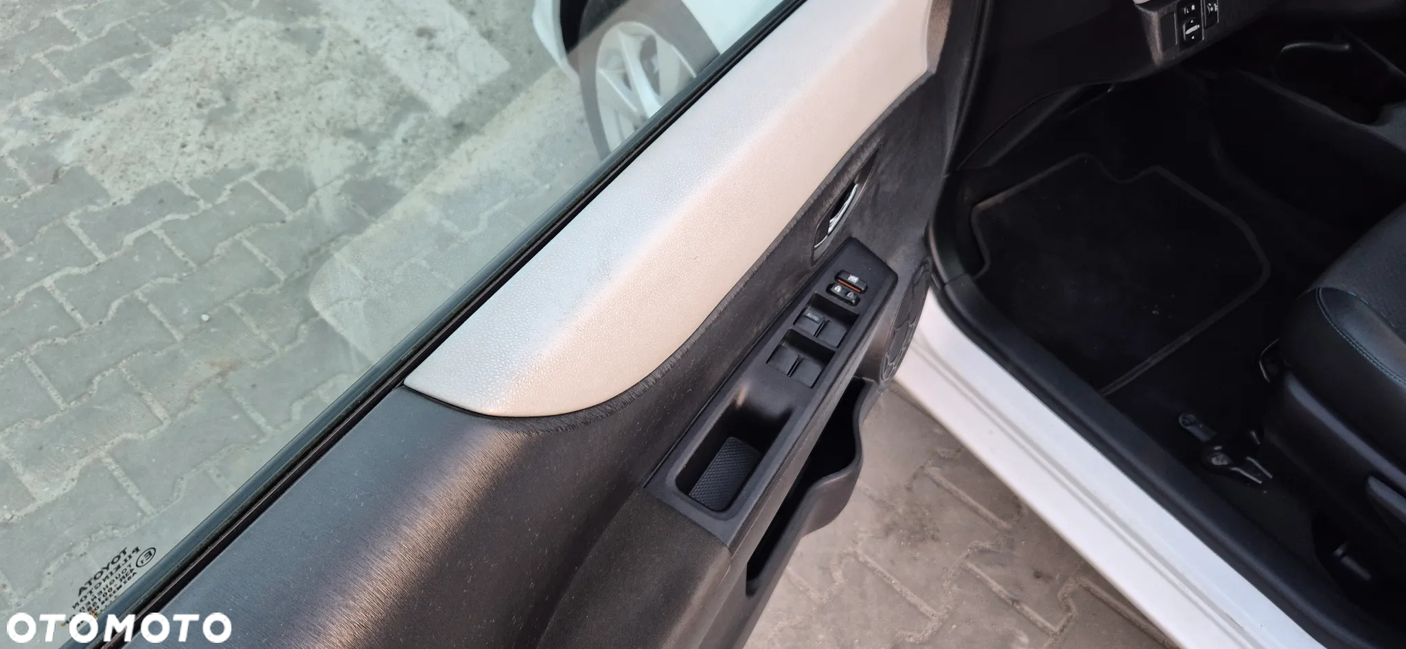 Toyota Yaris Hybrid 1.5 VVT-i Comfort - 9