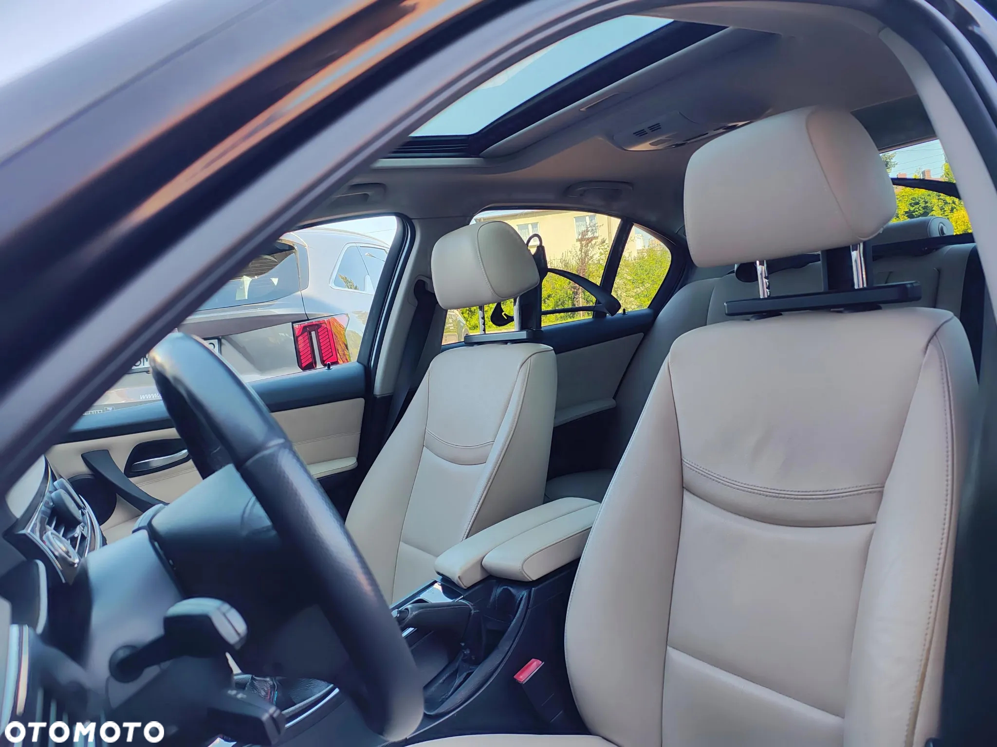 BMW Seria 3 320d - 19