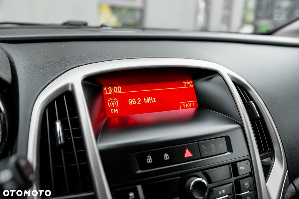 Opel Astra 1.4 Turbo Automatik - 32