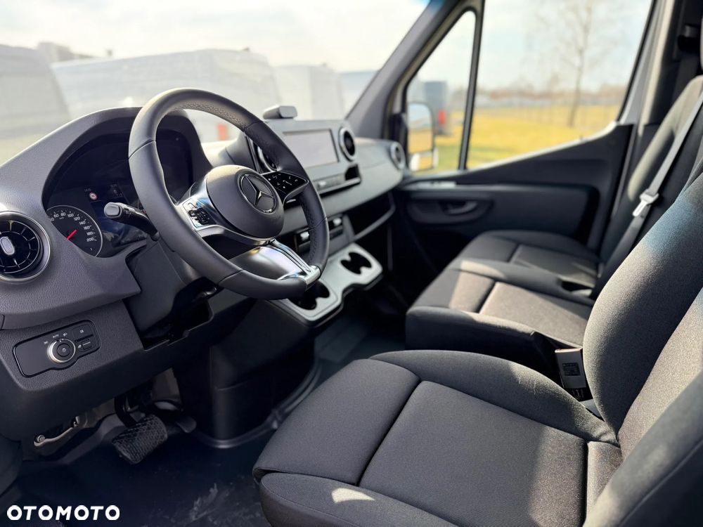 Mercedes-Benz Sprinter - 31