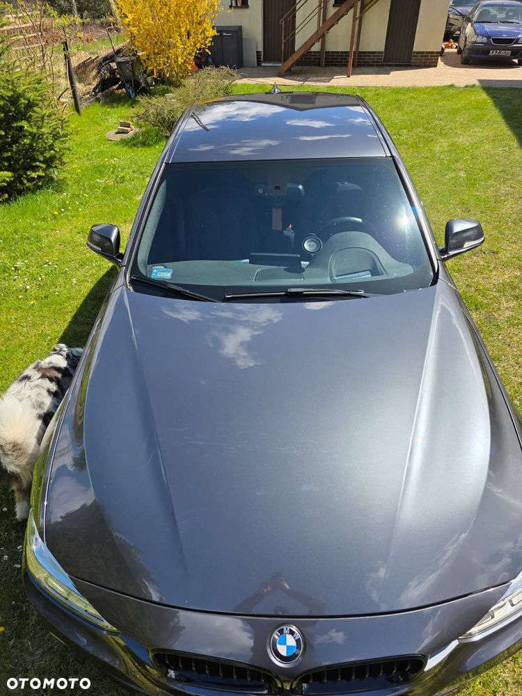 BMW Seria 3 330i xDrive M Sport - 3