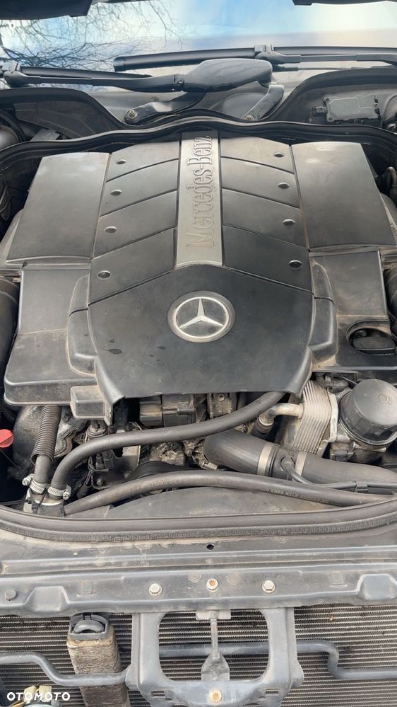 Mercedes-Benz Klasa E 500 T Avantgarde - 19