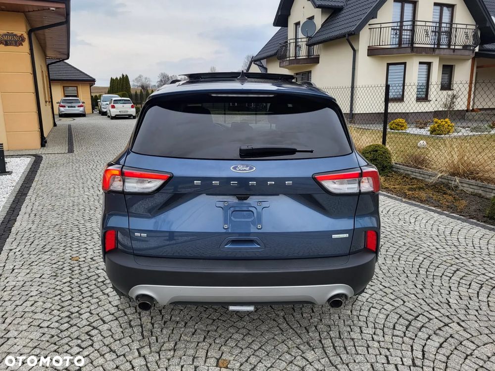 Ford Kuga - 33