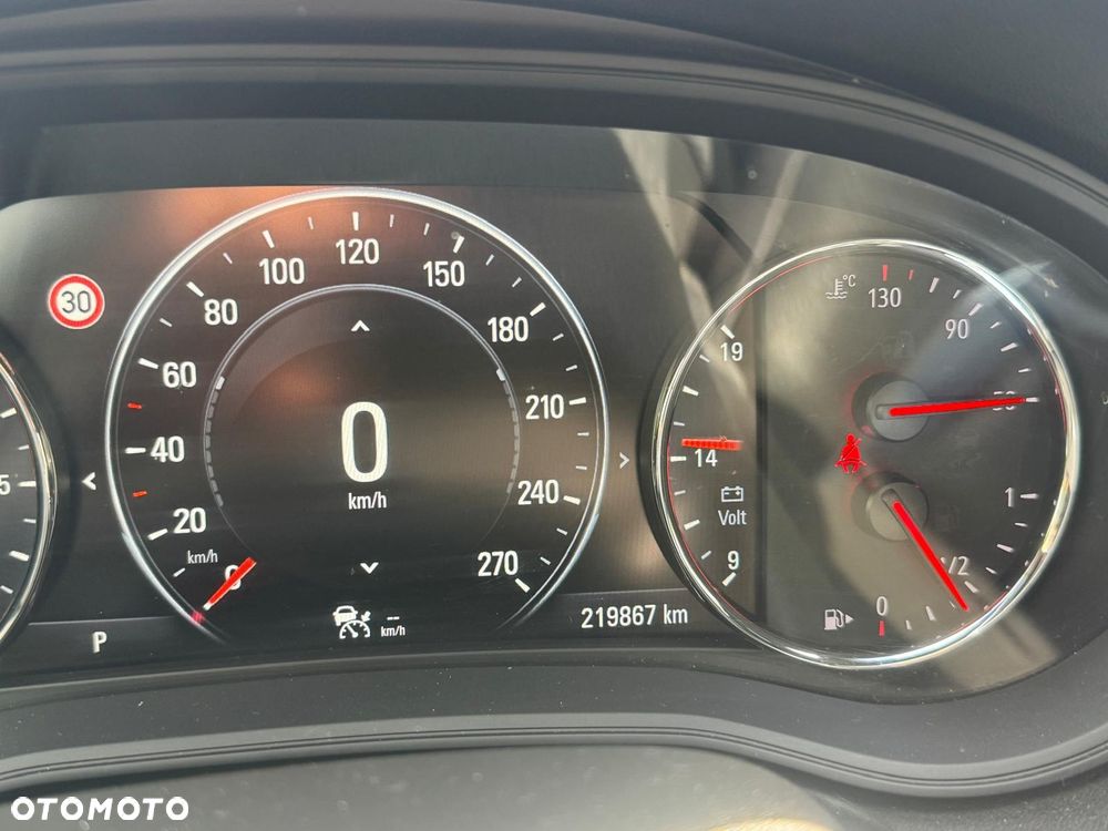 Opel Insignia - 8